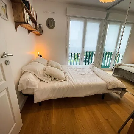 Bright, Apartment, Downtown, Balcony